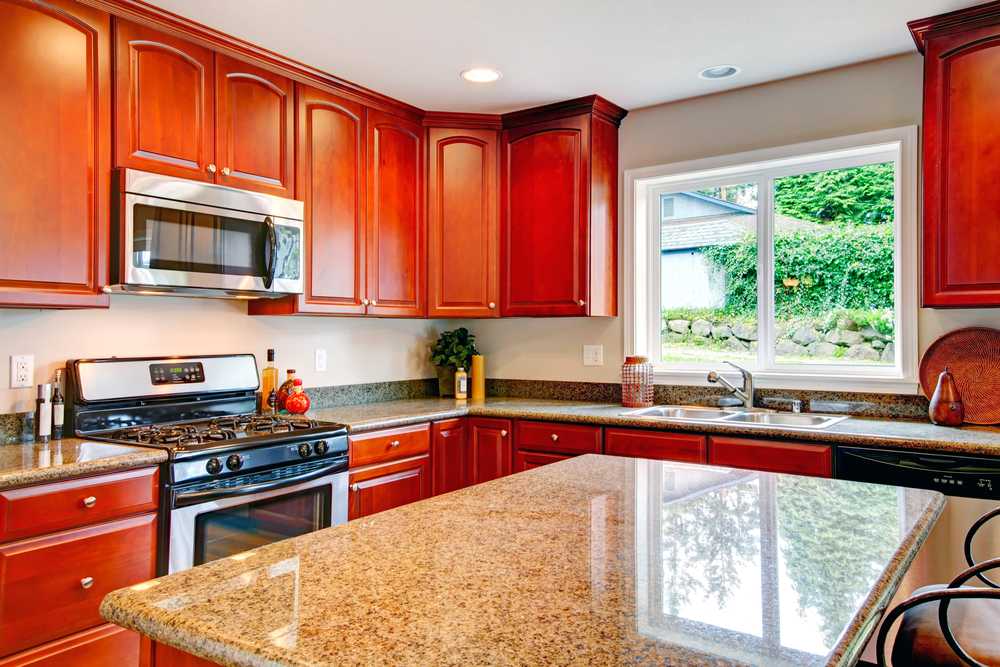 Thermofoil vs. Wood Cabinets: Making the Right Choice for Your Home